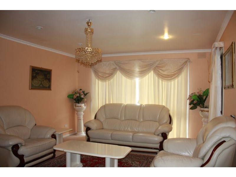 24 Glenmorgan Close, Clayton South VIC 3169