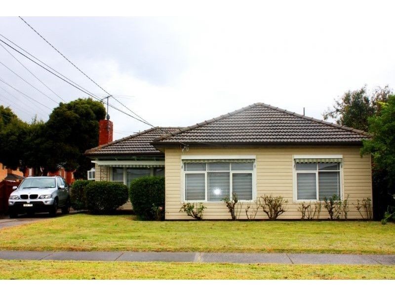 2 Carlson Avenue, Clayton VIC 3168