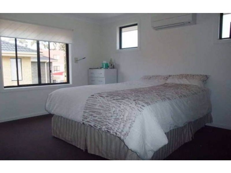 4/27-29 Golden Grove, Springvale South VIC 3172