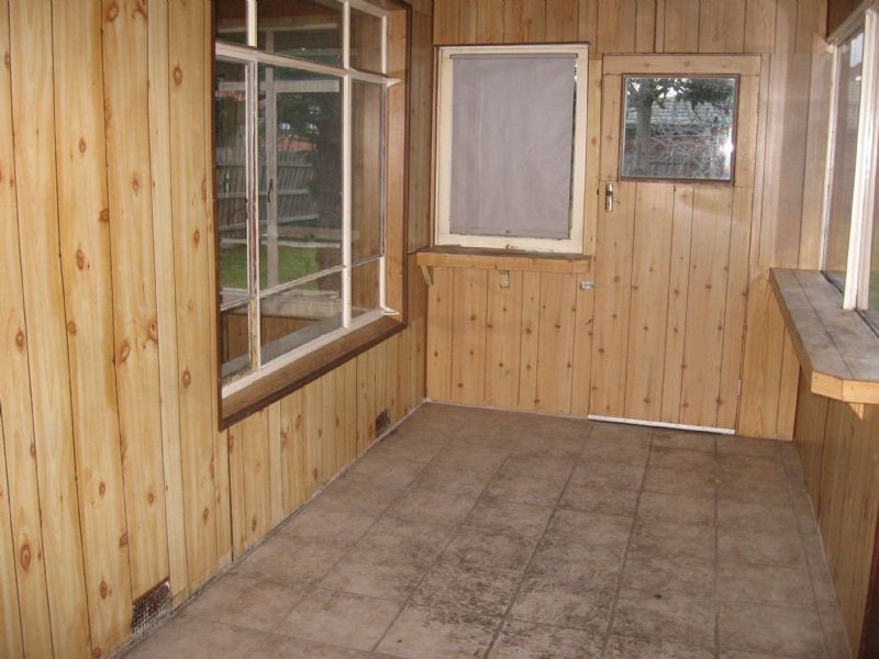 15 Victoria Avenue, Springvale VIC 3171