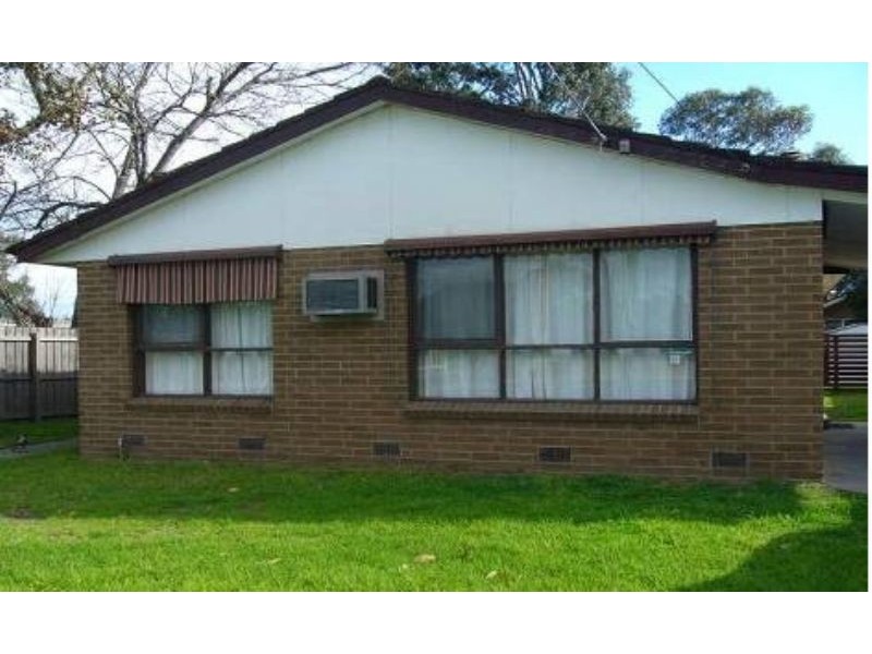 1 BEAUVORNO AVE, Keysborough VIC 3173