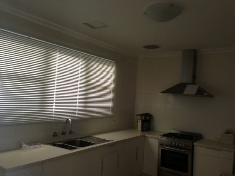 2/13 Kelvin Grove, Springvale VIC 3171