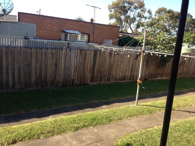 2/13 Kelvin Grove, Springvale VIC 3171