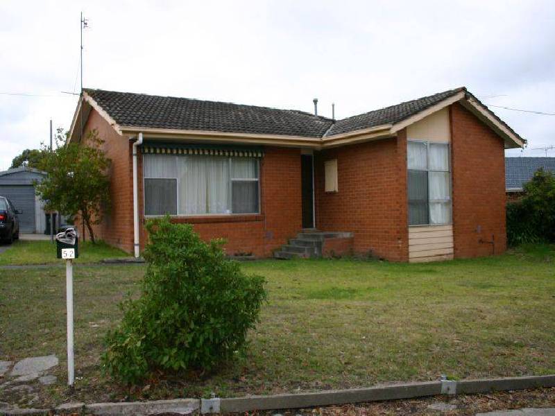 52 Williams Avenue, Churchill VIC 3842