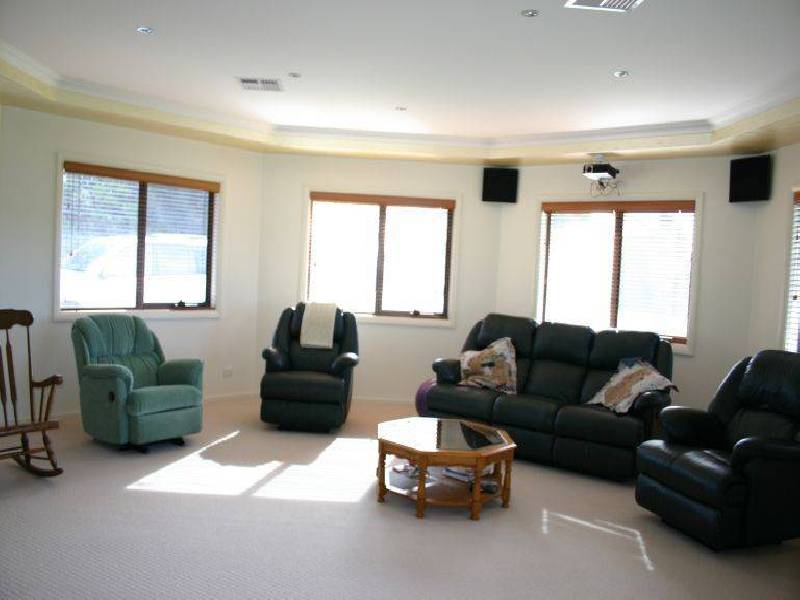 6 Matta Drive, Churchill VIC 3842