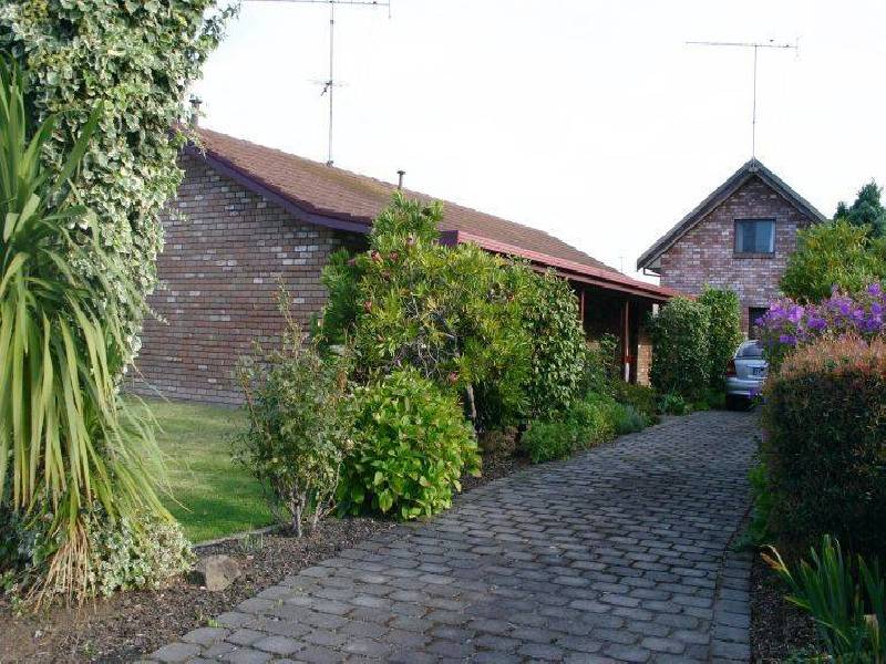 24 Spring Court, Morwell VIC 3840