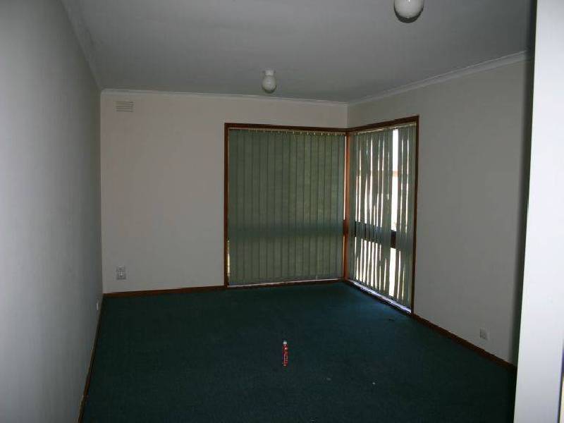 13 Gundaroo Place, Churchill VIC 3842