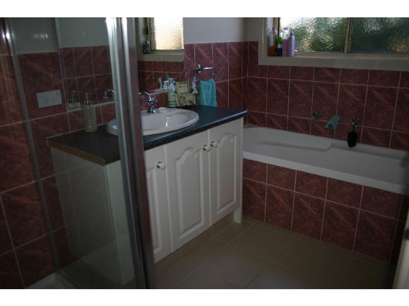 Unit 2/57 Porter Street, Morwell VIC 3840