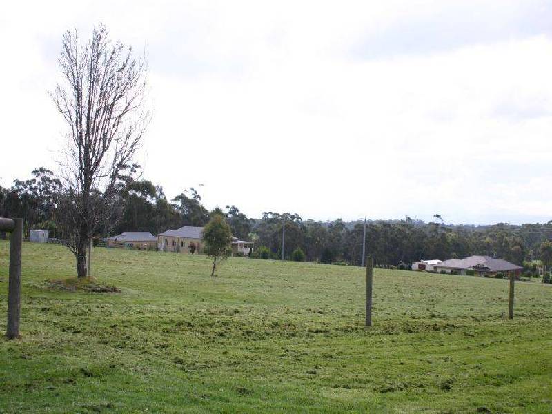 Lot 26 Raesowna Rise, Hazelwood North VIC 3840
