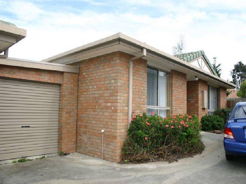 4/1-3 Dunbar Avenue, Churchill VIC 3842