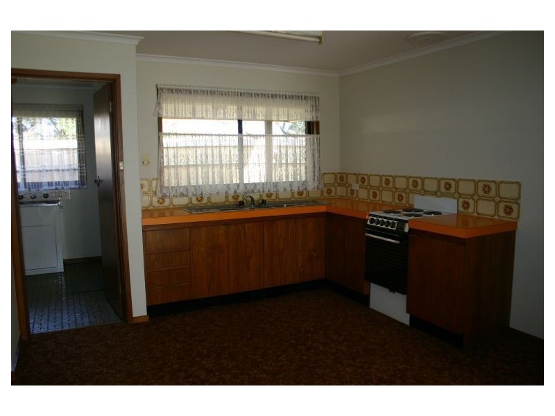 1/43 Waratah Drive, Morwell VIC 3840