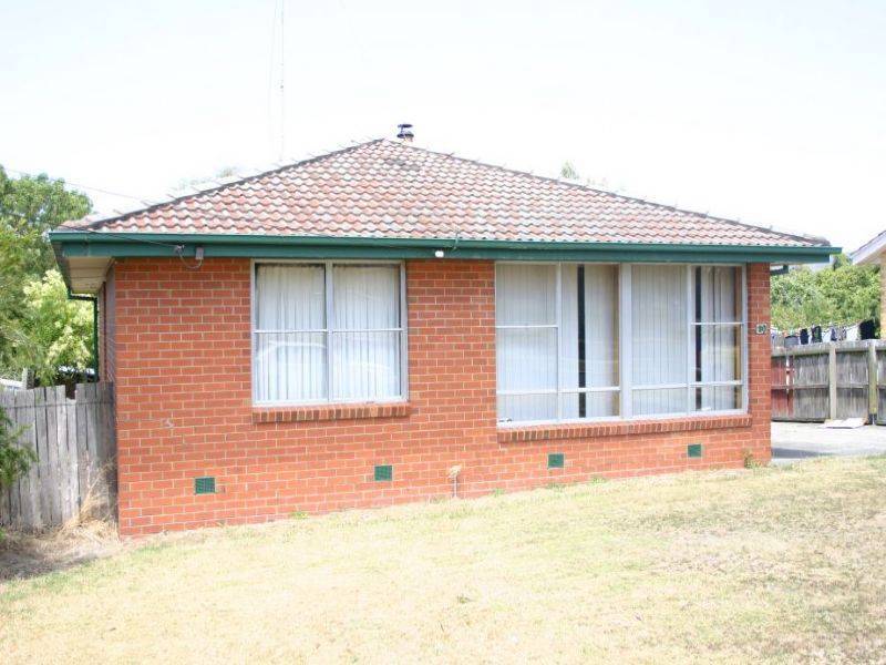 30 Dunbar Grove, Churchill VIC 3842