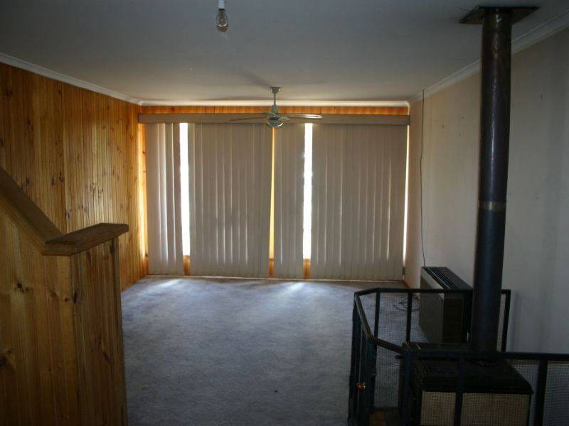 30 Dunbar Grove, Churchill VIC 3842