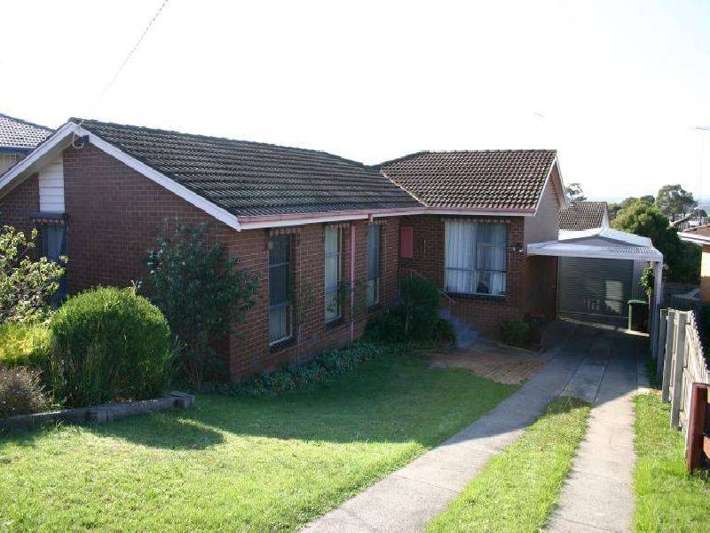 8 Rintoull Street, Morwell VIC 3840