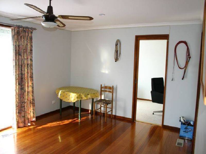 8 Rintoull Street, Morwell VIC 3840