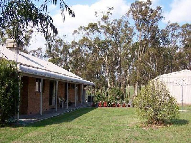 4 Corner James & Considine Place, Yinnar South VIC 3869