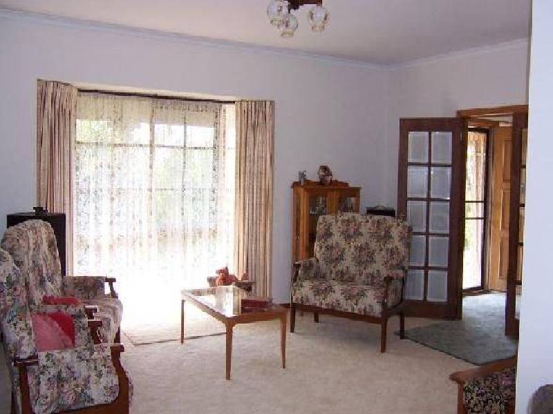 4 Corner James & Considine Place, Yinnar South VIC 3869