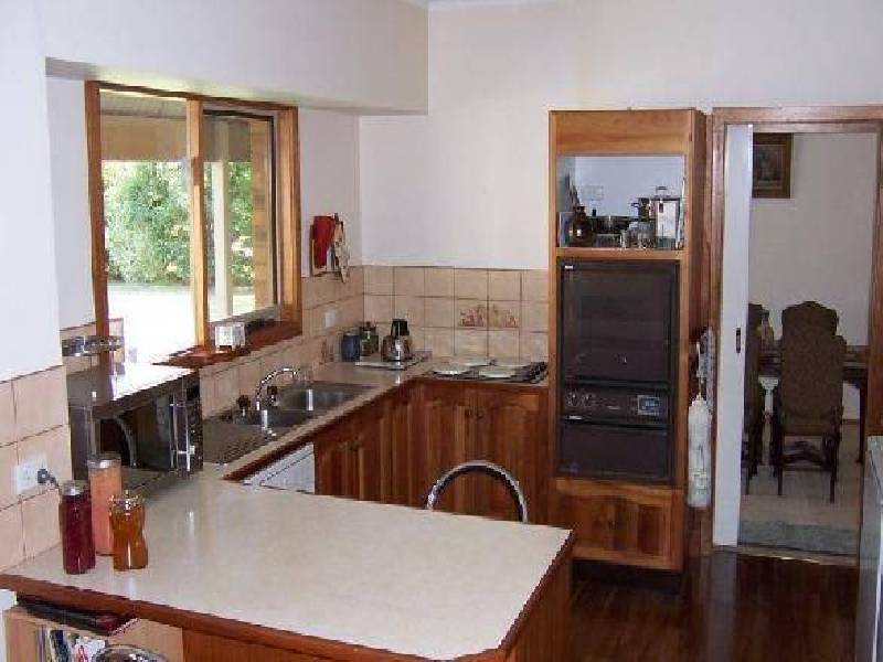 4 Corner James & Considine Place, Yinnar VIC 3869