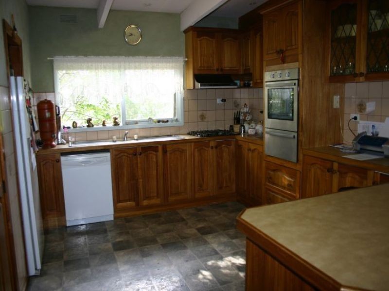 33-35 Chestnut Avenue, Morwell VIC 3840