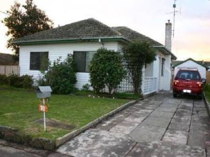 30 A & B Avondale Road, Morwell VIC 3840