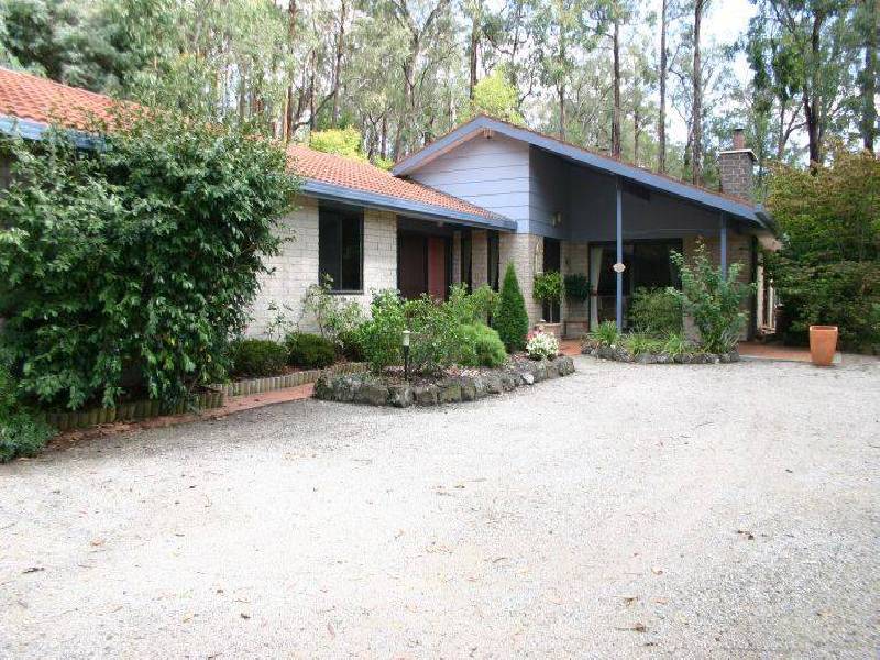 30 Tebb Terrace, Jeeralang VIC 3840