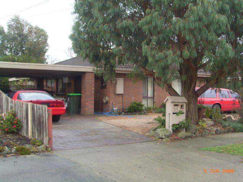 35 Wyung Drive, Morwell VIC 3840