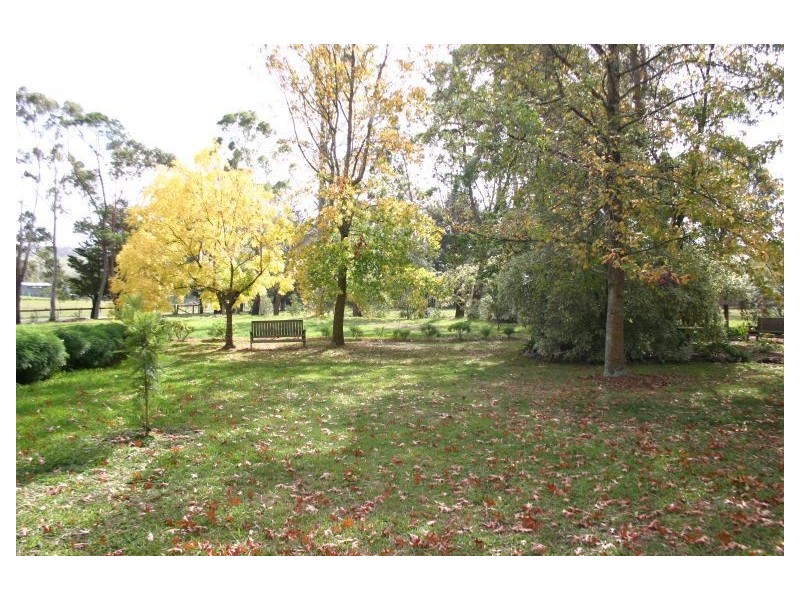 25 Withams Road, Yinnar VIC 3869