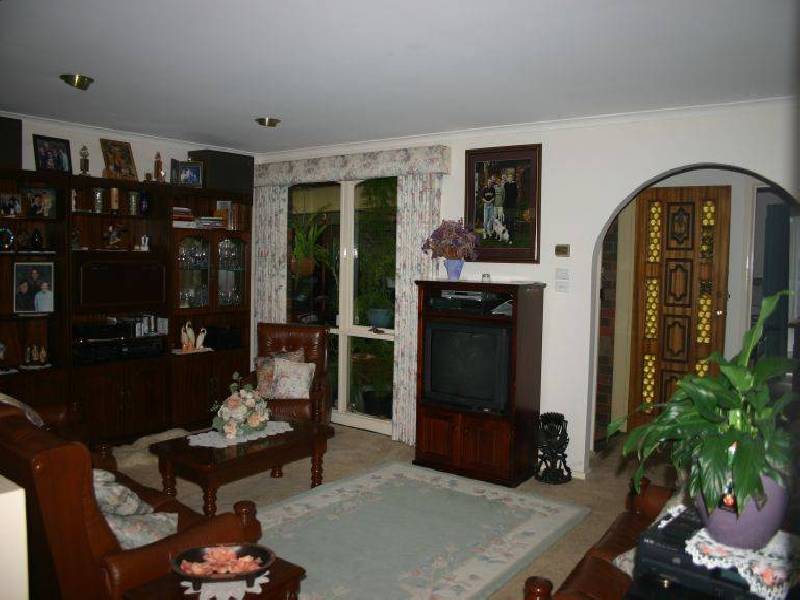 15 Mulcare Crescent, Churchill VIC 3842