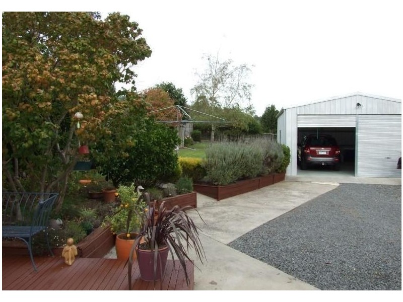 16 Bastin Street, Boolarra VIC 3870