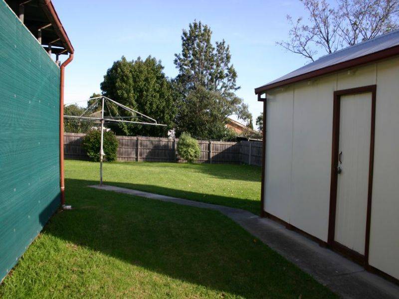 25 Avondale Road, Morwell VIC 3840