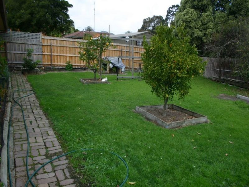 2 Latter Grove, Churchill VIC 3842