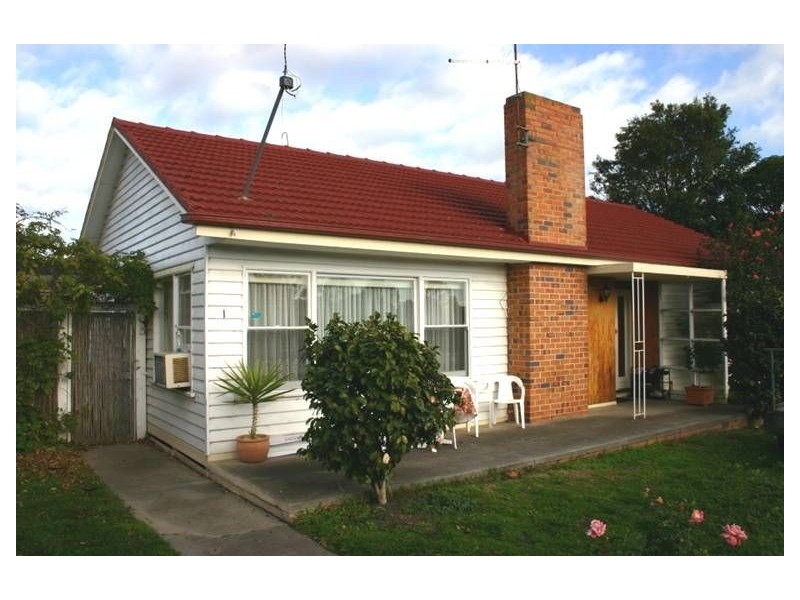 1 Sinclair Avenue , Morwell VIC 3840