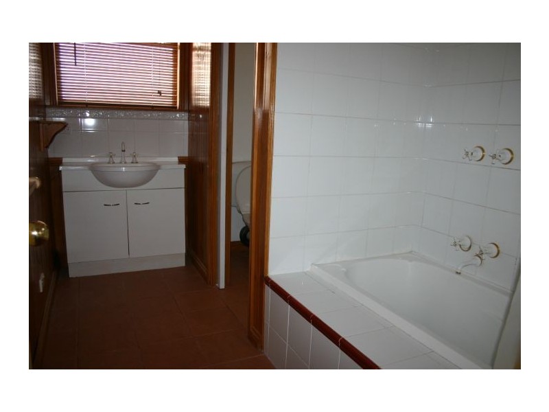 3 Bolger Street, Morwell VIC 3840