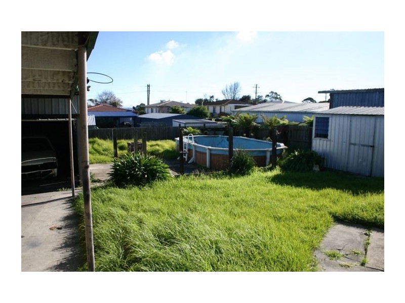 13 Tolmie Street, Morwell VIC 3840