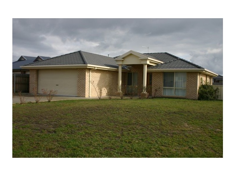 2 Angela Court, Morwell VIC 3840