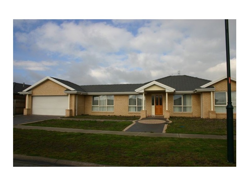 14 Bemm Drive, Morwell VIC 3840