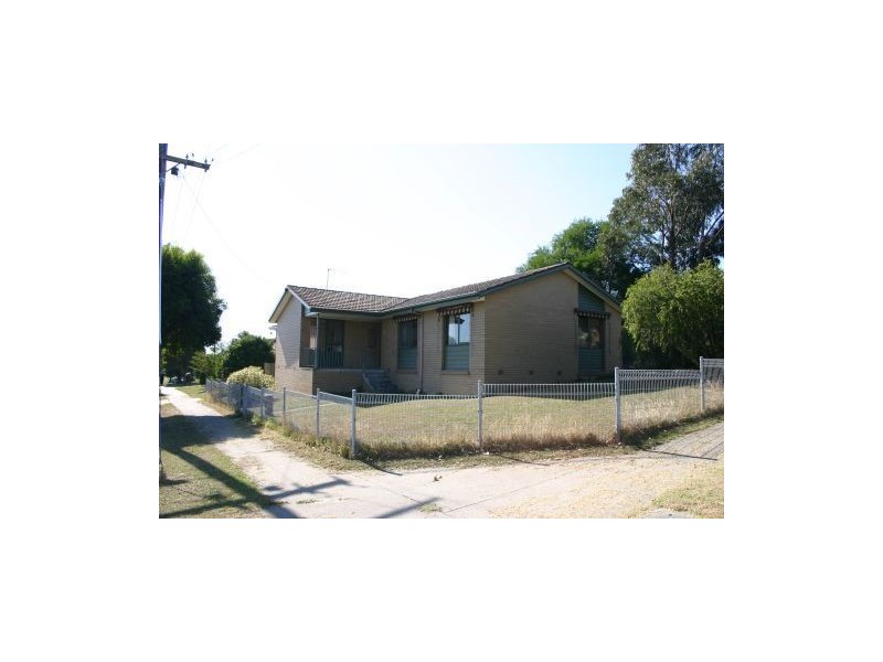 8 Switchback Road, Churchill VIC 3842