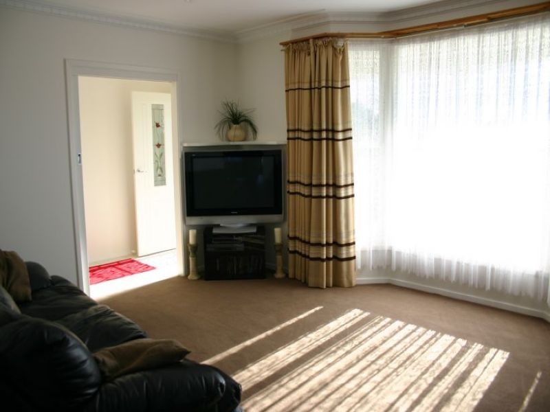 7 Williams Avenue, Churchill VIC 3842