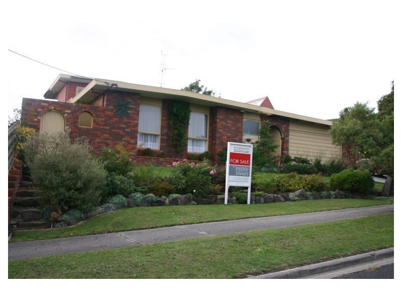 15 Mulcare Crescent, Churchill VIC 3842