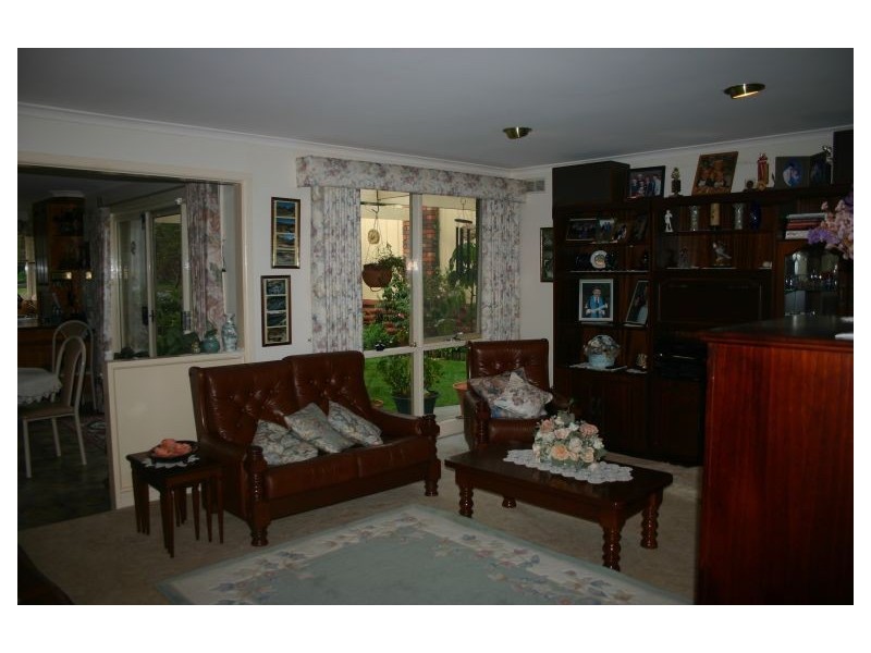 15 Mulcare Crescent, Churchill VIC 3842