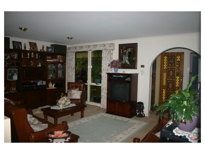 15 Mulcare Crescent, Churchill VIC 3842