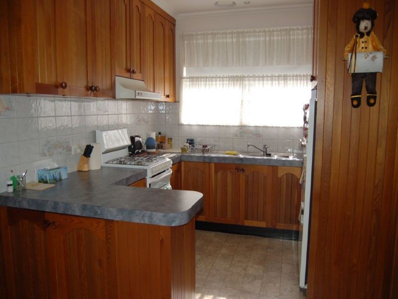 16 Junier Street, Morwell VIC 3840