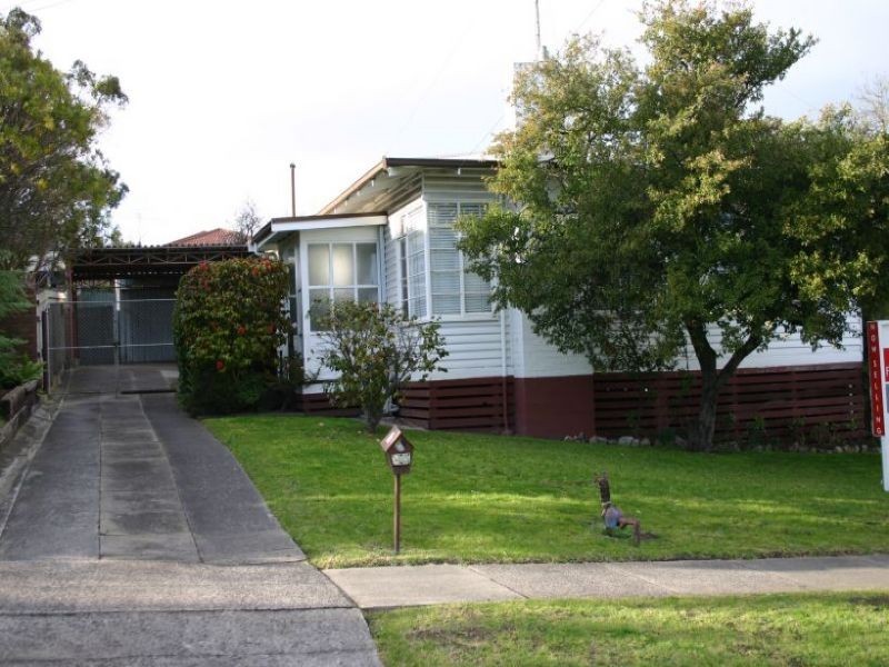 16 Hyland Street, Morwell VIC 3840