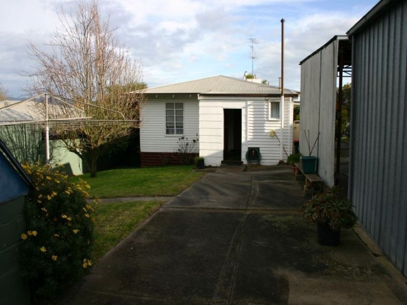 16 Hyland Street, Morwell VIC 3840
