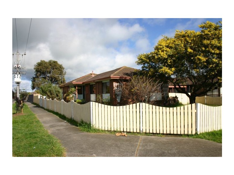15 Churinga Drive, Churchill VIC 3842