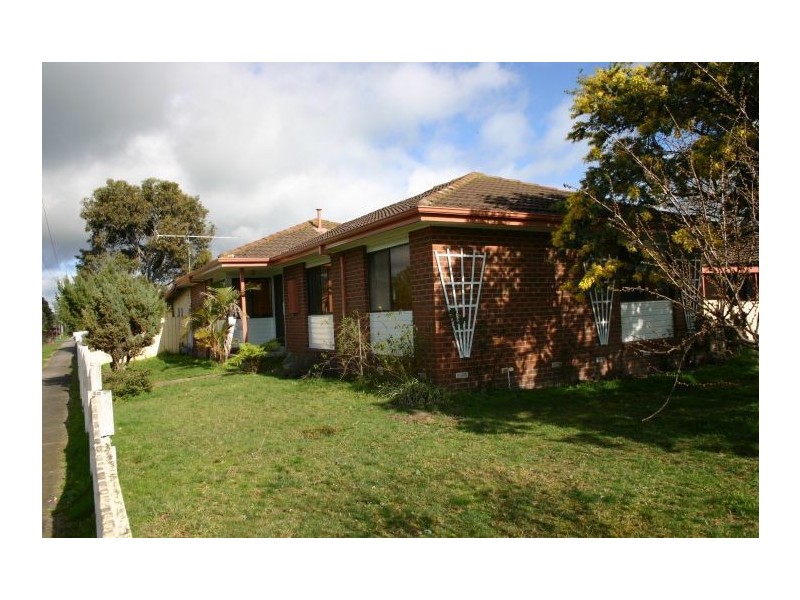 15 Churinga Drive, Churchill VIC 3842