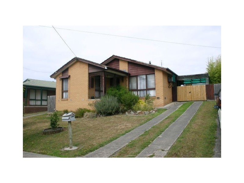 15 McCarthy Street, Churchill VIC 3842