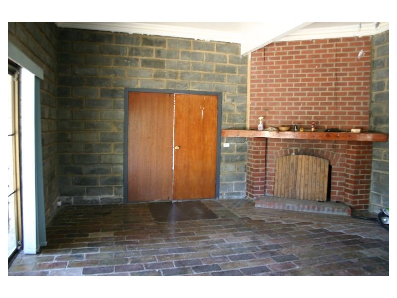 90 Brewsters Road, Yinnar South VIC 3869