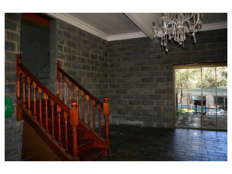 90 Brewsters Road, Yinnar South VIC 3869