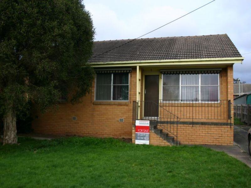 10 Shaw Street, Churchill VIC 3842